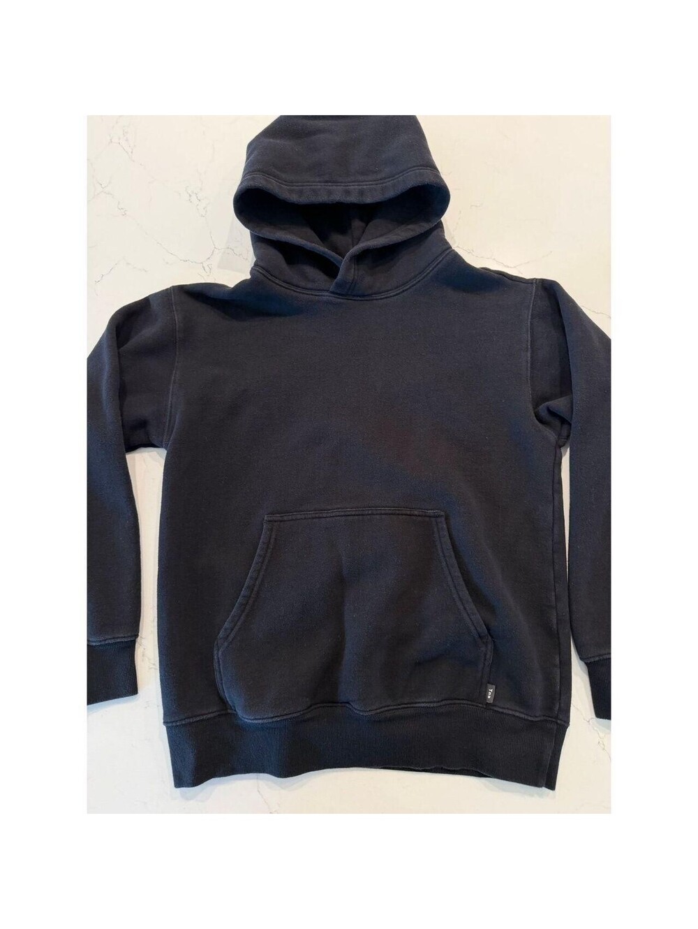 Aritzia Women's Black Hoodie